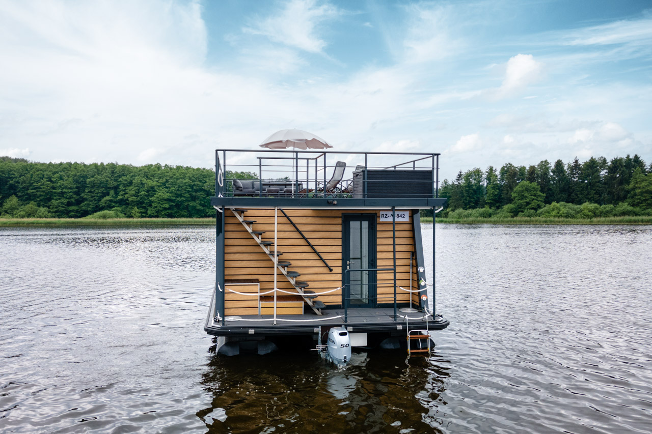 Hausboot Heckansicht